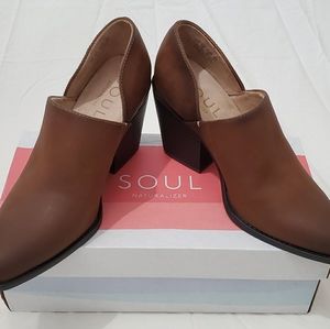 NATURALIZER precious comfortable ankle boots